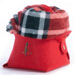 Χριστουγεννιάτικο τσόχινο καλαθάκι με κουβέρτα σε διάσταση 110x140, με ύφασμα από 100% πολυέστερα.